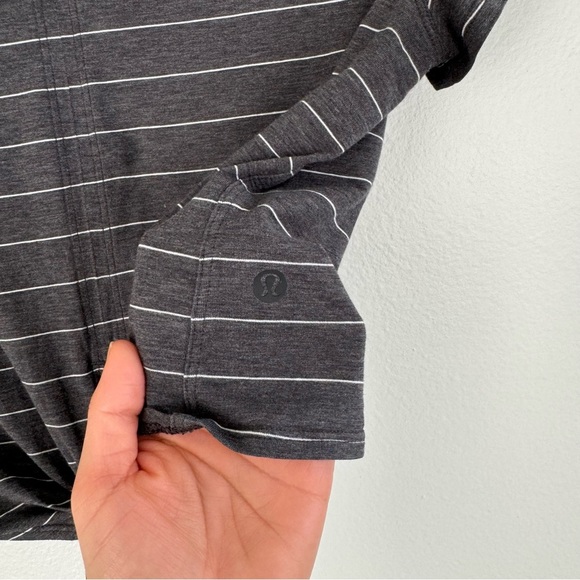 Lululemon Time To Restore Short Sleeve Serve Stripe Heathered Black White Size 4 - Picture 5 of 10